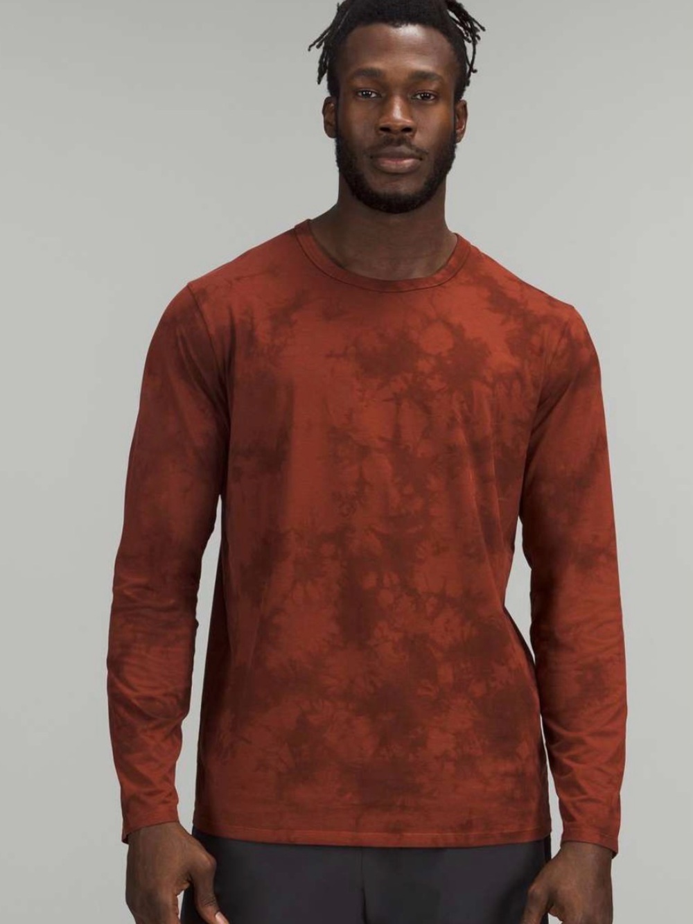 lululemon athletica Men's Long Sleeve Tee - Rust Tie-Dye